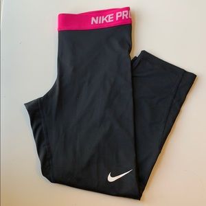 Nike Pro Dri-Fit Crops